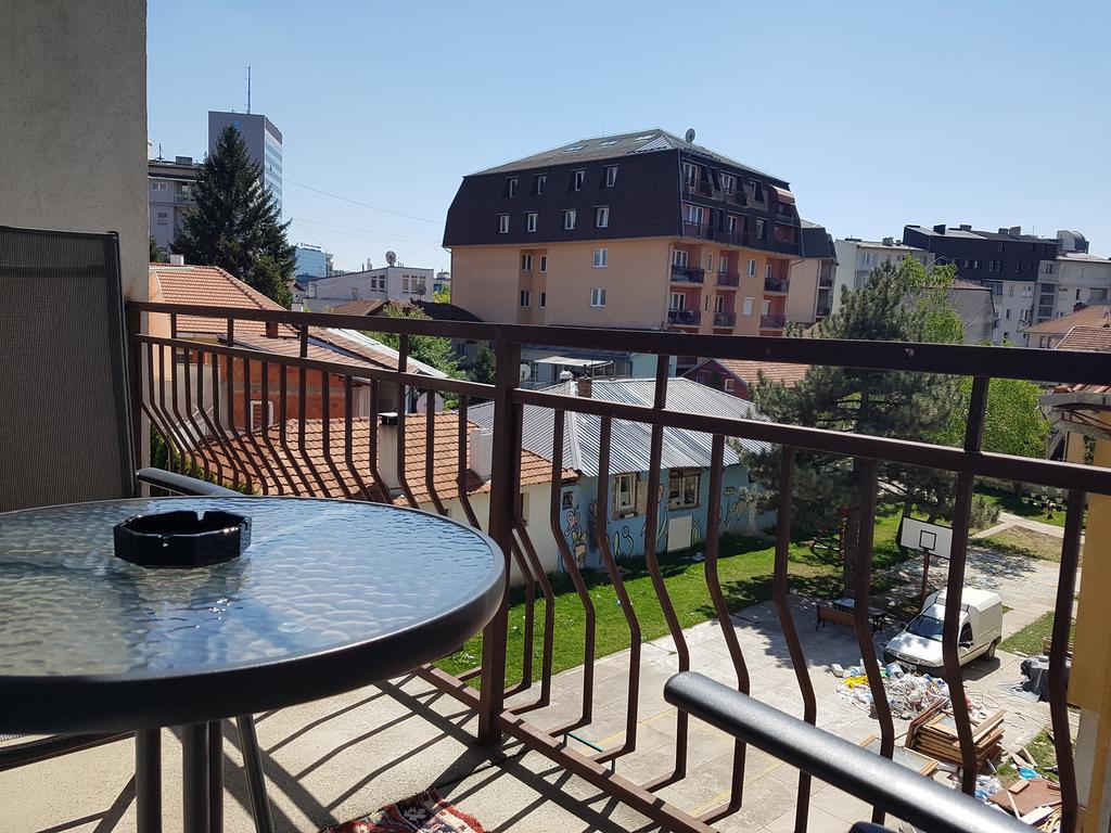 Cima Apartment Приштина Екстер'єр фото